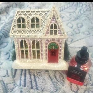Bath and Body Works Cozy House Nightlight and Refill